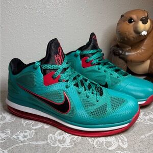Nike LeBron 9 Low Reverse Liverpool